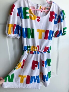 Hugo loves Tiki fun times terry romper white rainbow 12 years